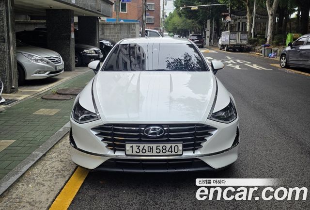 Hyundai Sonata 2.0 Premium — пробег 120 000 км — фото 1 из 5
