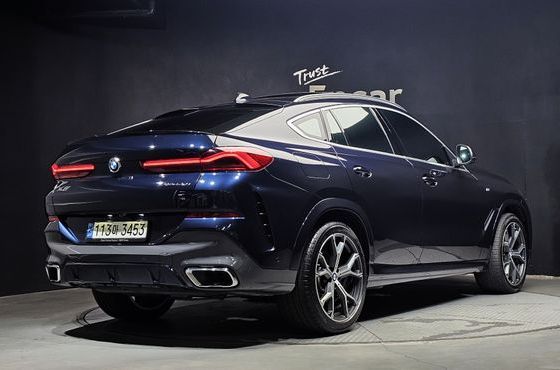 BMW X6 xDrive40i M Sport — пробег 82 031 км — фото 2 из 5