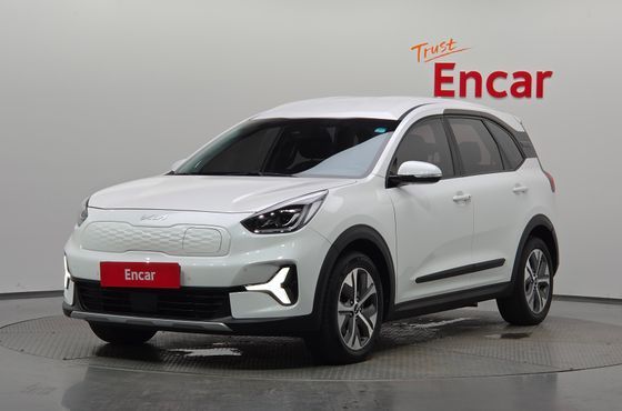 Kia Niro Earth — пробег 150 866 км — фото 1 из 5