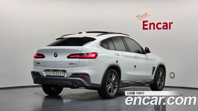 BMW X4 xDrive20d M Sport X — пробег 136 272 км — фото 2 из 5