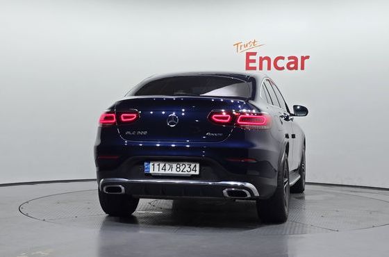 Mercedes-Benz GLC-Class GCL300 4MATIC Coupe — пробег 81 054 км — фото 4 из 5