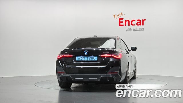 BMW i4 eDrive40 M Sports Pro — пробег 10 487 км — фото 4 из 5
