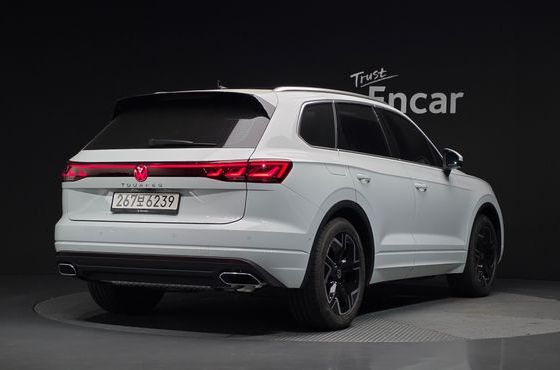 Volkswagen Touareg 3.0 TDI Prestige — пробег 27 км — фото 2 из 5