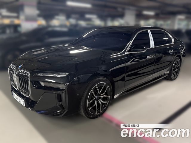 BMW 7-Series 740d xDrive M Sport — пробег 798 км — фото 3 из 5