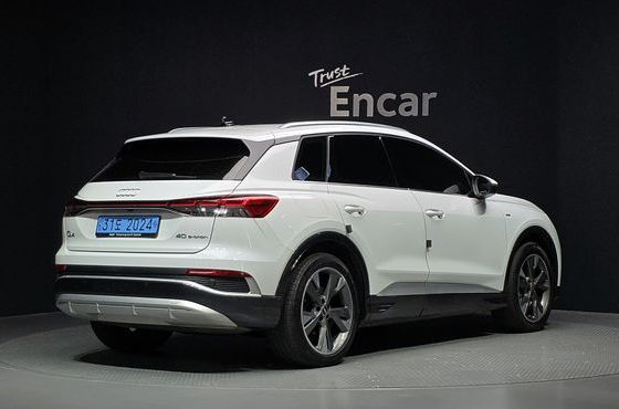 Audi Q4 e-tron 40 Premium — пробег 79 584 км — фото 2 из 5