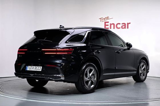 Genesis GV70 2.5T Gasoline AWD — пробег 27 814 км — фото 2 из 5