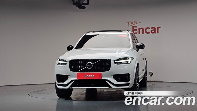 Volvo XC90 T8 R-Design Hybrid — пробег 49 878 км — фото 3 из 5