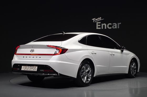 Hyundai Sonata 2.0 Premium Plus — пробег 64 850 км — фото 2 из 5