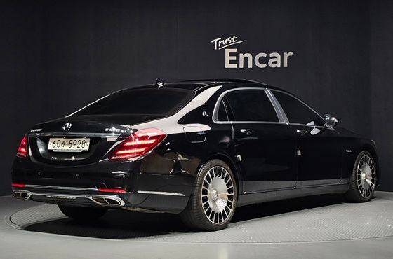 Mercedes-Benz S-Class Maybach S560 4MATIC — пробег 147 980 км — фото 2 из 5