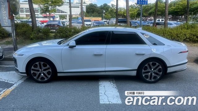 Hyundai Grandeur Exclusive — пробег 19 000 км — фото 2 из 5