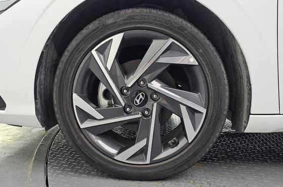 Hyundai AVANTE Modern — пробег 17 658 км — фото 5 из 5