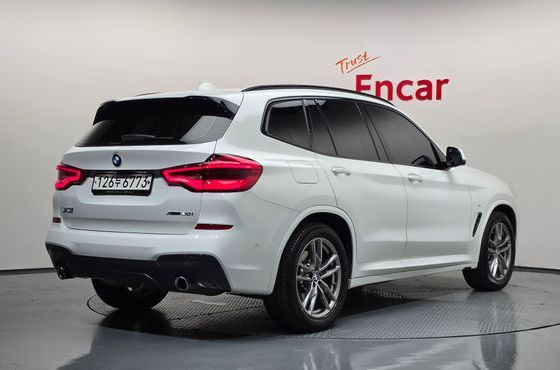 BMW X3 xDrive 20i M Sport — пробег 10 135 км — фото 2 из 5
