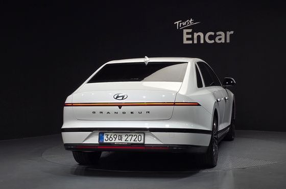 Hyundai Grandeur 2,5 Gasoline 2WD Honors — пробег 4 832 км — фото 4 из 5