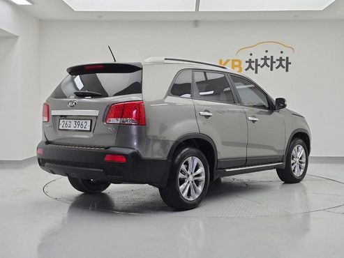 Kia Sorento Diesel 2.0 2WD TLX High-Deluxe — пробег 181 620 км — фото 4 из 5