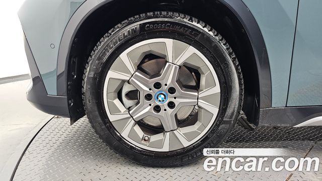 BMW iX1 из Кореи Encar