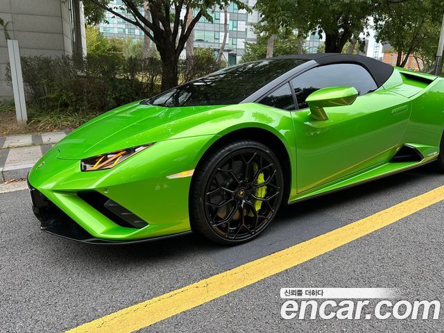 Lamborghini Huracan LP610-2 EVO Spyder — пробег 4 900 км — фото 3 из 5