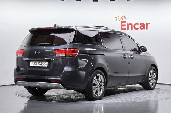 Kia Carnival 9-seater Prestige — пробег 170 179 км — фото 2 из 5