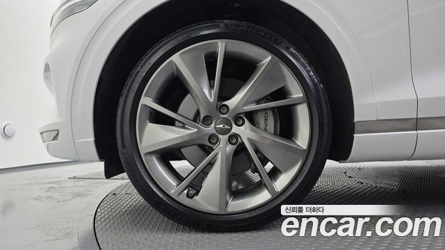 Genesis GV70 из Кореи Encar