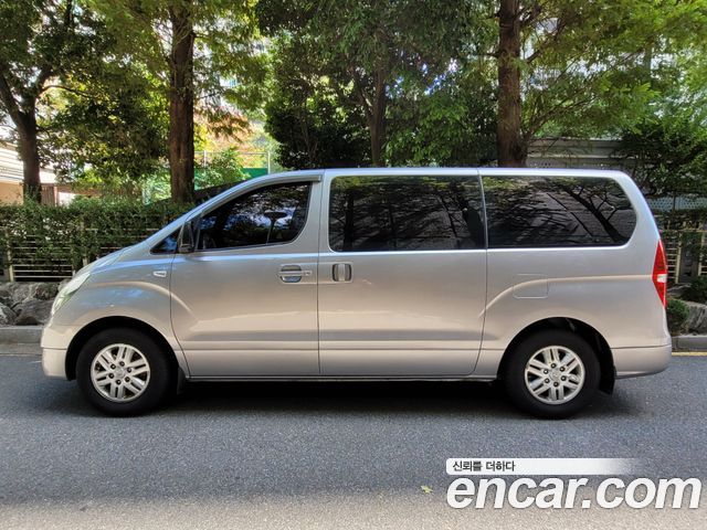 Hyundai Starex 12-Seater Wagon Smart — пробег 125 694 км — фото 3 из 5