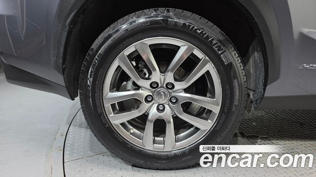 Lexus NX Supreme — пробег 82 702 км — фото 5 из 5