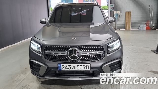 Mercedes-Benz GLB-Class GLB250 4MATIC — пробег 33 658 км — фото 1 из 5