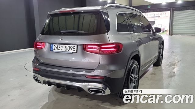 Mercedes-Benz GLB-Class GLB250 4MATIC — пробег 33 658 км — фото 3 из 5