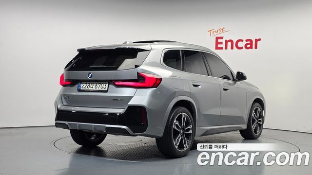 BMW X1 xDrive 20i M Sport — пробег 58 743 км — фото 2 из 5