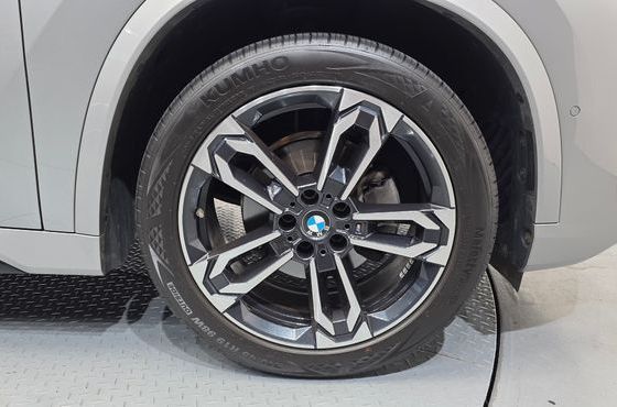 BMW X1 xDrive 20i M Sport — пробег 58 743 км — фото 5 из 5