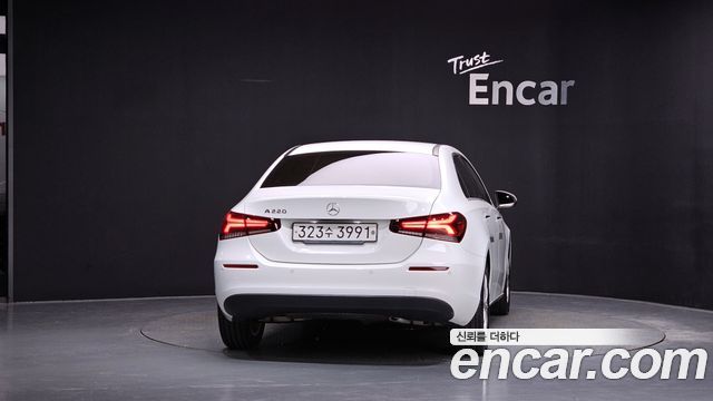Mercedes-Benz A-Class A220 Sedan — пробег 91 137 км — фото 4 из 5