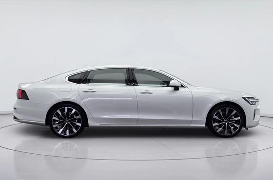 Volvo S90 B5 Ultra Bright Air sus — пробег 111 км — фото 3 из 5