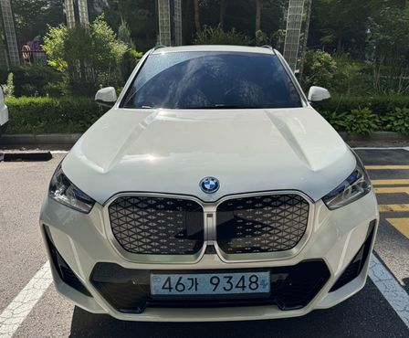 BMW iX1 eDrive 20 M Sport — пробег 399 км — фото 3 из 5