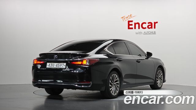 Lexus ES Executive — пробег 142 875 км — фото 2 из 5