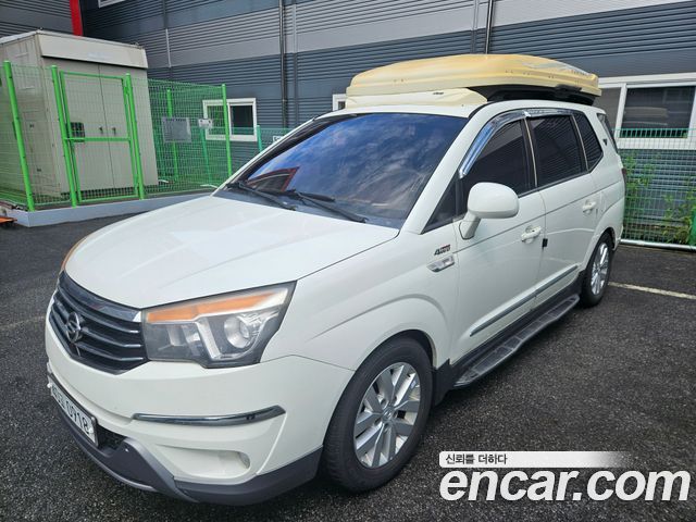 Ssangyong KORANDO 4WD TX 9-seater — пробег 183 000 км — фото 4 из 5