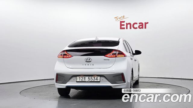 Hyundai Ioniq из Кореи Encar