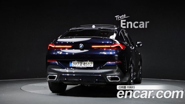BMW X6 xDrive40i M Sport — пробег 5 049 км — фото 4 из 5