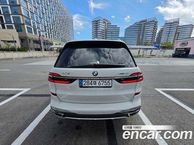 BMW X7 xDrive 40i M Sport 6STR — пробег 21 100 км — фото 3 из 5