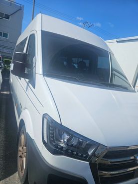 Hyundai Solati 15-seater Luxury — пробег 48 000 км — фото 2 из 5
