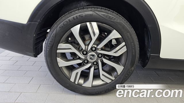 Ssangyong TIBOLI из Кореи Encar