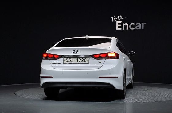 Hyundai AVANTE 1.6 GDI Value Plus — пробег 175 826 км — фото 4 из 5