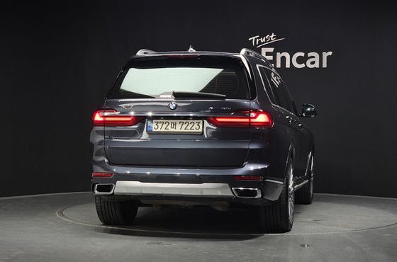 BMW X7 xDrive 40d Design Pure Excellence 7-Seater — пробег 146 002 км — фото 4 из 5