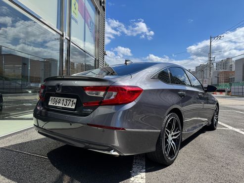 Honda Accord 2.0 Hybrid Touring — пробег 87 660 км — фото 2 из 5