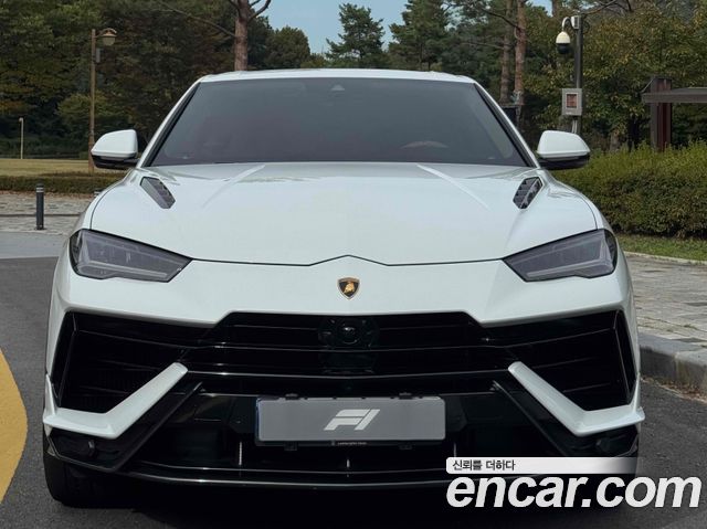 Lamborghini Urus из Кореи Encar