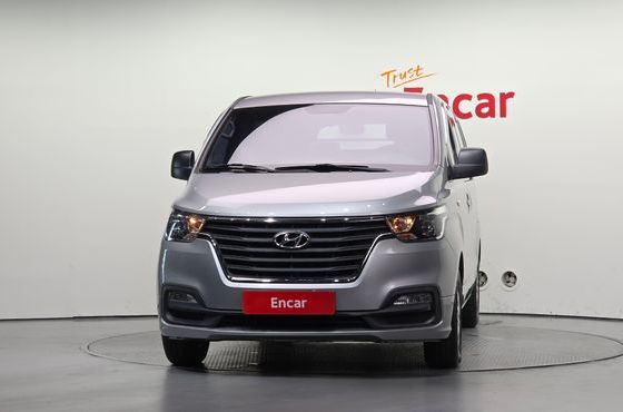Hyundai Starex Van 5-Seater Modern — пробег 201 693 км — фото 3 из 5