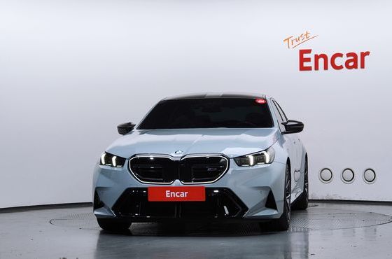 BMW M5 M5 Sedan — пробег 5 048 км — фото 3 из 5