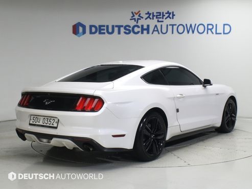 Ford Mustang Coupe — пробег 103 776 км — фото 3 из 5