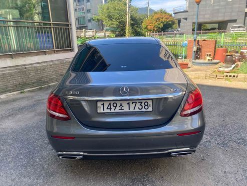 Mercedes-Benz E-Class E300 4MATIC Exclusive — пробег 164 000 км — фото 2 из 5