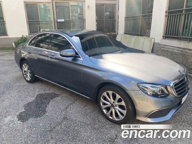 Mercedes-Benz E-Class E300 4MATIC Exclusive — пробег 164 000 км — фото 3 из 5
