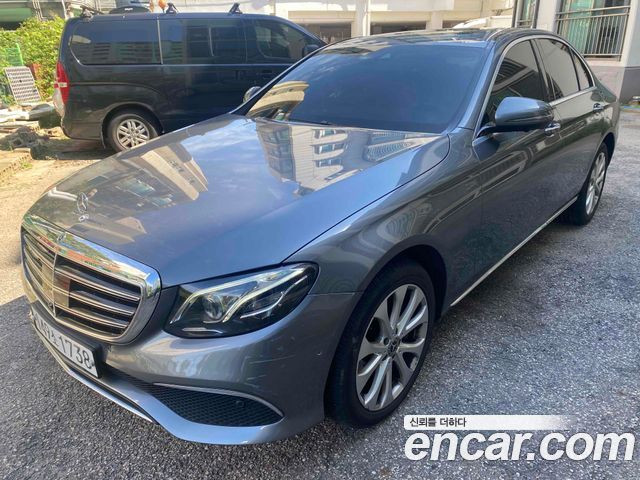 Mercedes-Benz E-Class E300 4MATIC Exclusive — пробег 164 000 км — фото 4 из 5