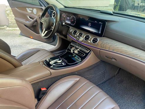 Mercedes-Benz E-Class E300 4MATIC Exclusive — пробег 164 000 км — фото 5 из 5