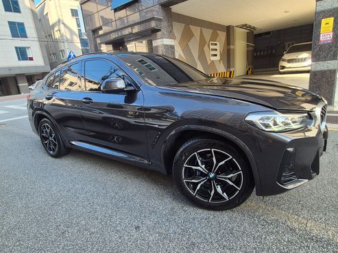 BMW X4 xDrive20i M Sport — пробег 35 675 км — фото 2 из 5